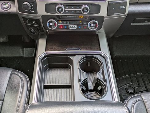 Certified 2022 Ford F450 Lariat w/ Lariat Ultimate Package image 19