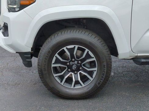 Certified 2022 Toyota Tacoma TRD Sport w/ TRD Premium Sport Package RWD image 8