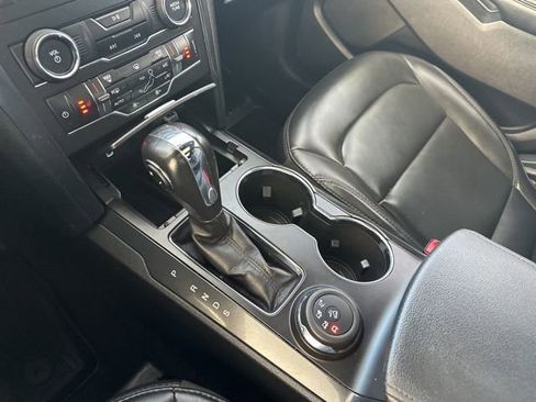 Used 2019 Ford Explorer XLT w/ Equipment Group 202A image 36