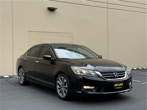 Used 2013 Honda Accord Sport image 2