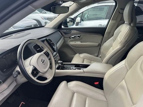 Used 2021 Volvo XC90 T6 Inscription w/ Climate Package image 3