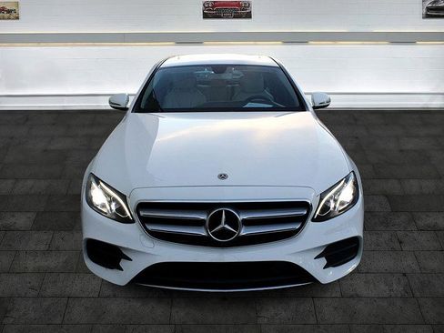 Used 2018 Mercedes-Benz E 300 image 2
