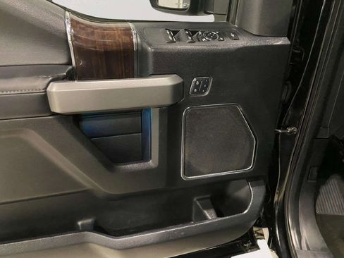 Used 2017 Ford F250 Platinum w/ Platinum Ultimate Package image 22