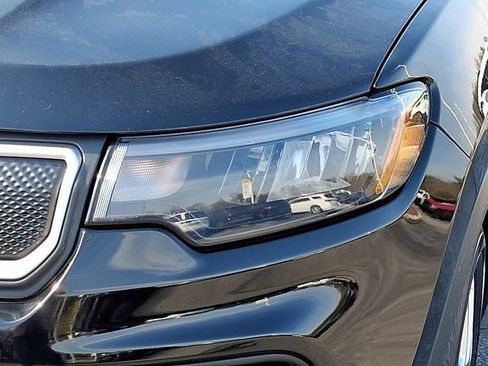 Certified 2022 Jeep Compass Latitude image 12