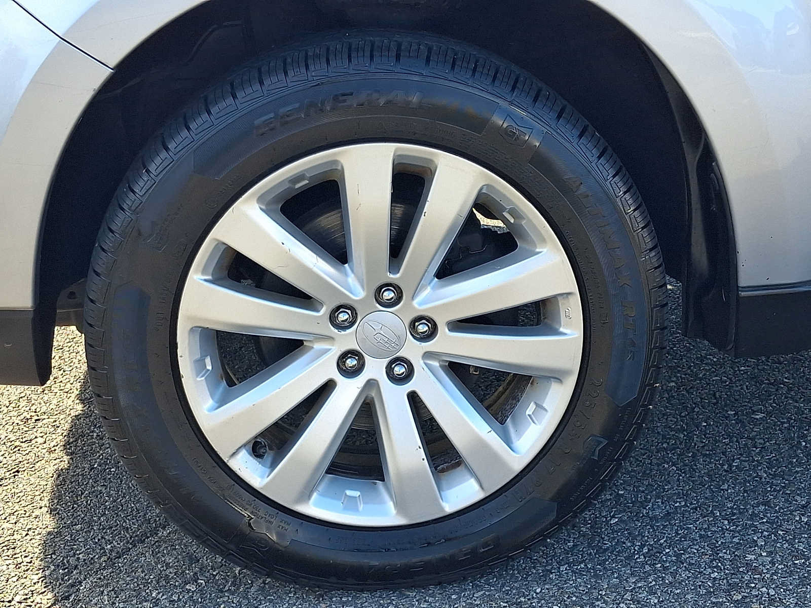 Used 2013 Subaru Forester 2.5X Premium w/ All-Weather Plus Pkg AWD/4WD image 8