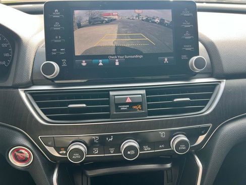 Used 2018 Honda Accord EX image 13