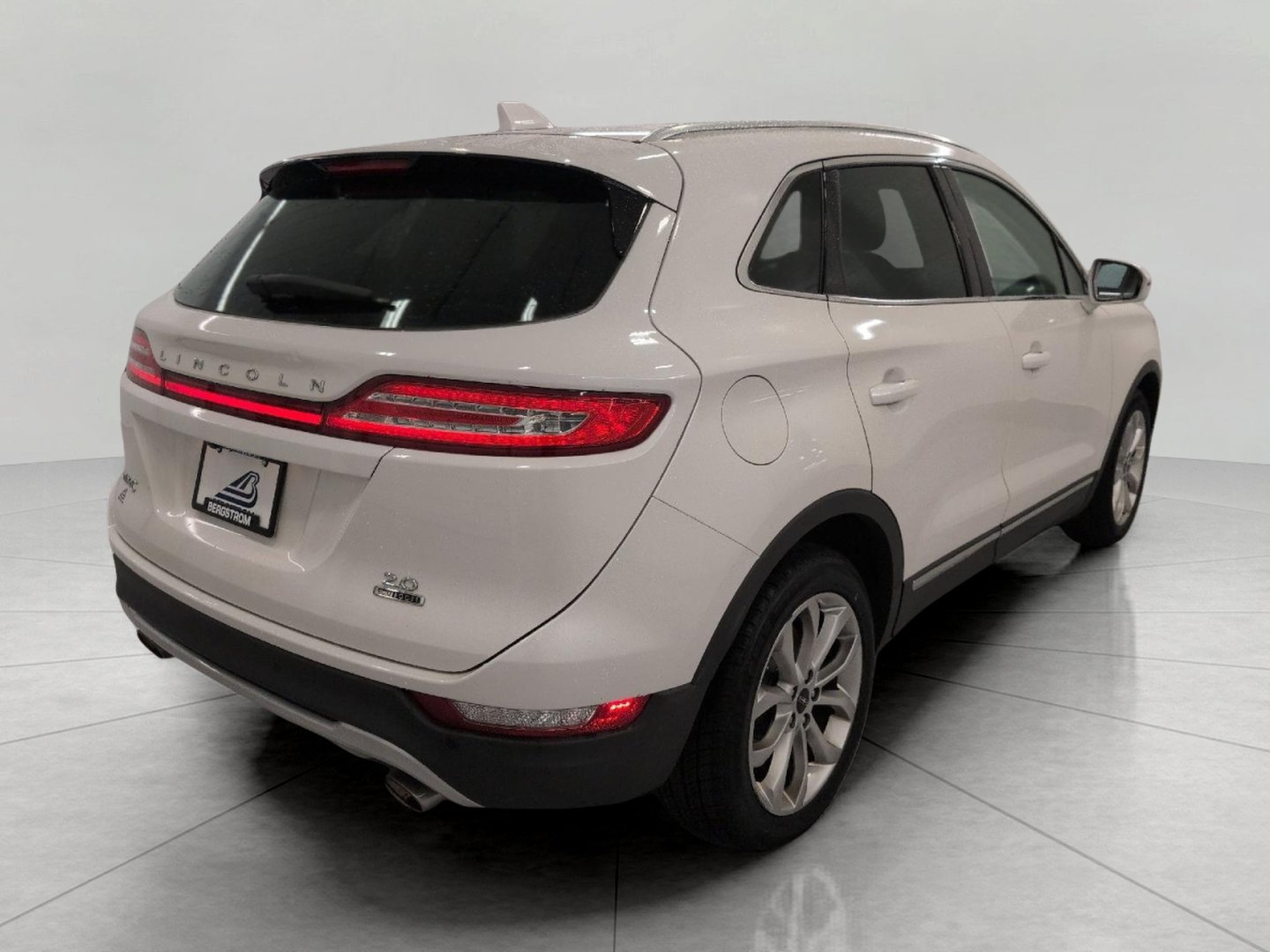 Used 2015 Lincoln MKC FWD w/ Equipment Group 101A Select image 19