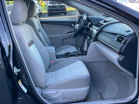Used 2012 Toyota Camry XLE FWD image 7