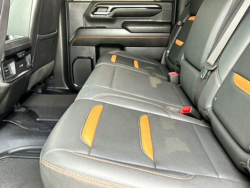 Used 2024 GMC Sierra 2500 AT4 w/ AT4 Premium Plus Package image 19