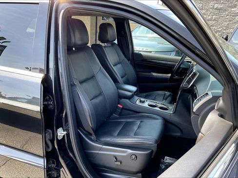 Used 2013 Jeep Grand Cherokee Altitude AWD/4WD image 7