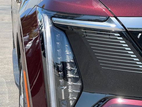 Used 2026 Cadillac Escalade IQ Luxury 1 w/ LPO, Floor Liner Package AWD/4WD image 43