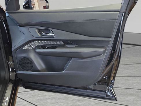 Used 2023 Nissan Ariya AWD image 26