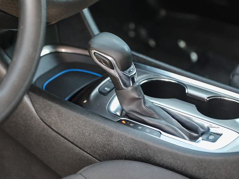 Used 2022 Chevrolet Malibu LT FWD image 20