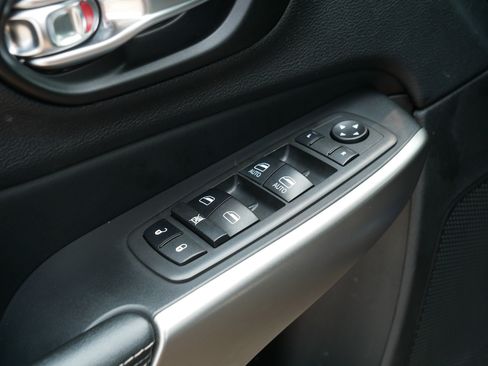 Used 2021 Jeep Cherokee Latitude Lux 80th Anniv w/ Quick Order Package 26U 80TH AWD/4WD image 19