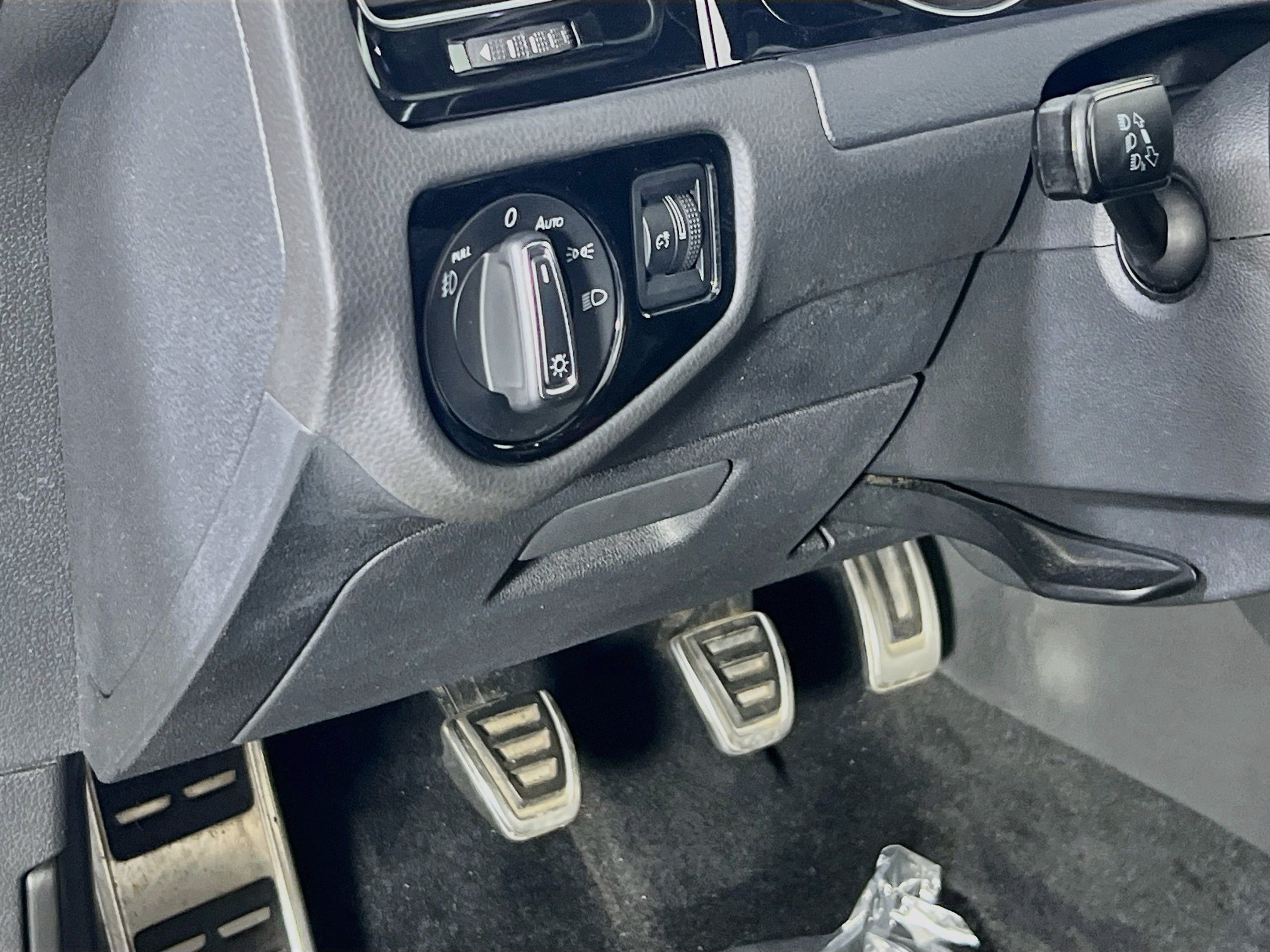 Used 2018 Volkswagen GTI S FWD image 10