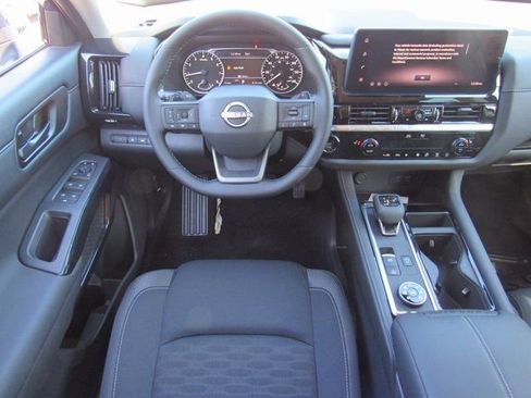 New 2026 Nissan Pathfinder SV image 12