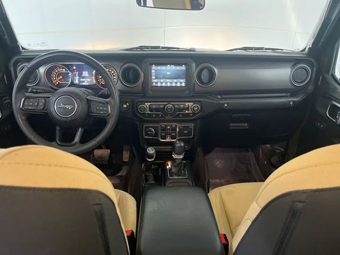 Used 2023 Jeep Gladiator Sport AWD/4WD image 30