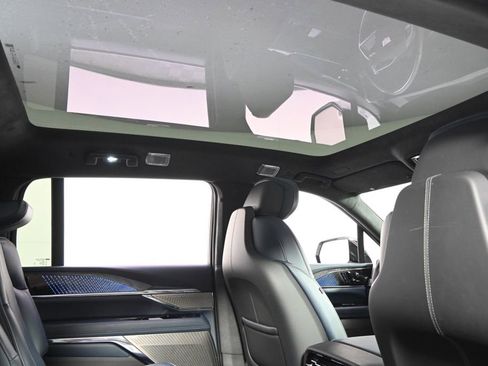 New 2025 Cadillac Escalade IQ Luxury 2 AWD/4WD image 17