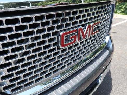 Used 2017 GMC Sierra 3500 Denali w/ Duramax Plus Package AWD/4WD image 16