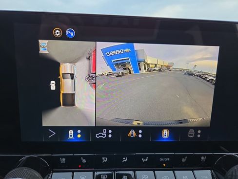 New 2025 Chevrolet Colorado Z71 w/ Midnight Edition image 16