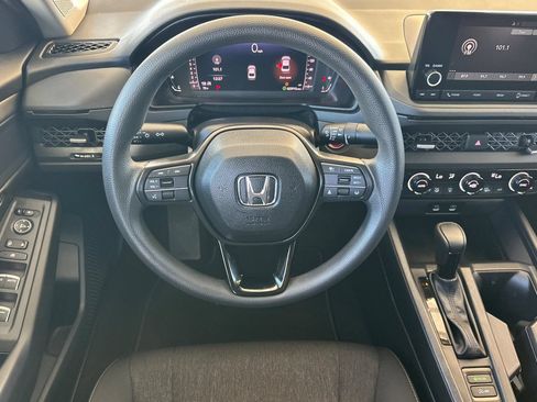 Used 2025 Honda Accord SE image 14
