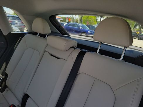 Certified 2025 Audi Q3 2.0T Premium Plus w/ Premium Plus Package AWD/4WD image 27