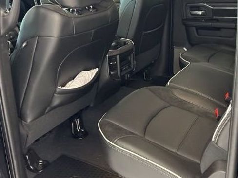 New 2026 RAM 2500 Laramie AWD/4WD image 17