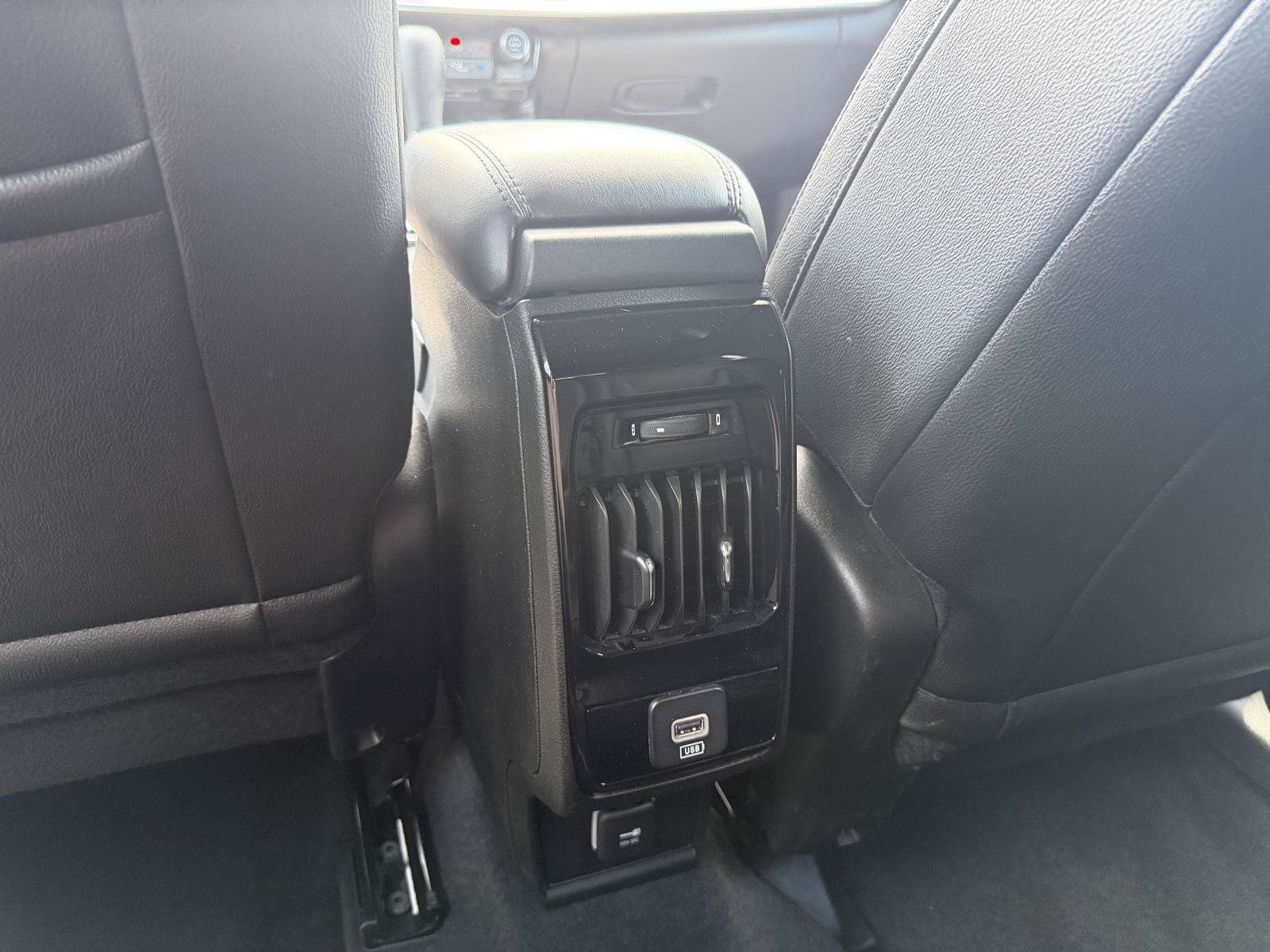 Certified 2025 Jeep Compass Limited AWD/4WD image 9