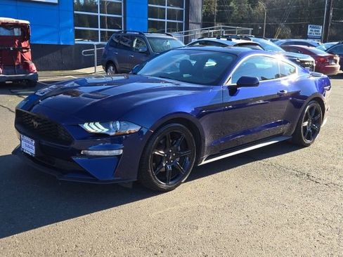 Used 2019 Ford Mustang Coupe w/ Black Accent Package image 4