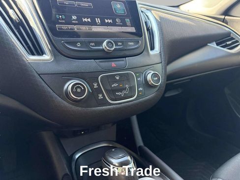 Used 2018 Chevrolet Malibu LT w/ Redline Edition FWD image 14