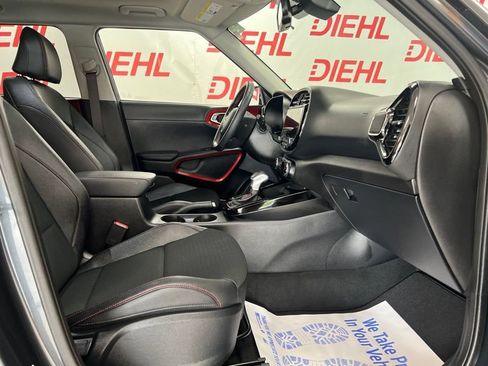 Used 2024 Kia Soul GT-Line FWD image 12