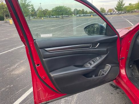 Certified 2022 Honda Accord Sport image 10