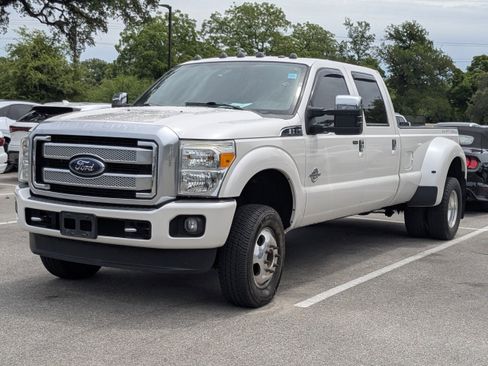 Used 2015 Ford F350 Platinum AWD/4WD image 3