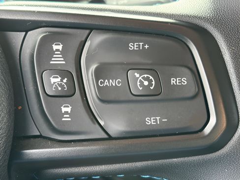 Used 2024 Jeep Wrangler Unlimited Rubicon 4xe image 23