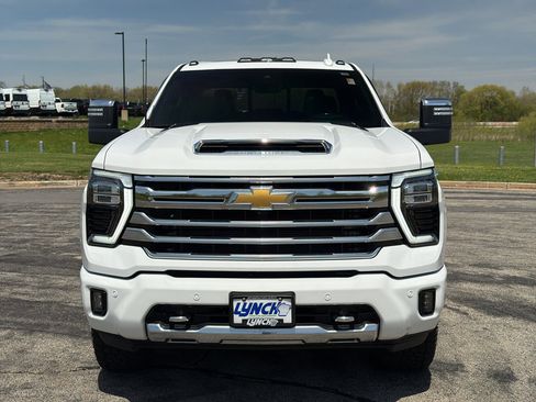 Used 2024 Chevrolet Silverado 3500 High Country w/ High Country Premium Package AWD/4WD image 7