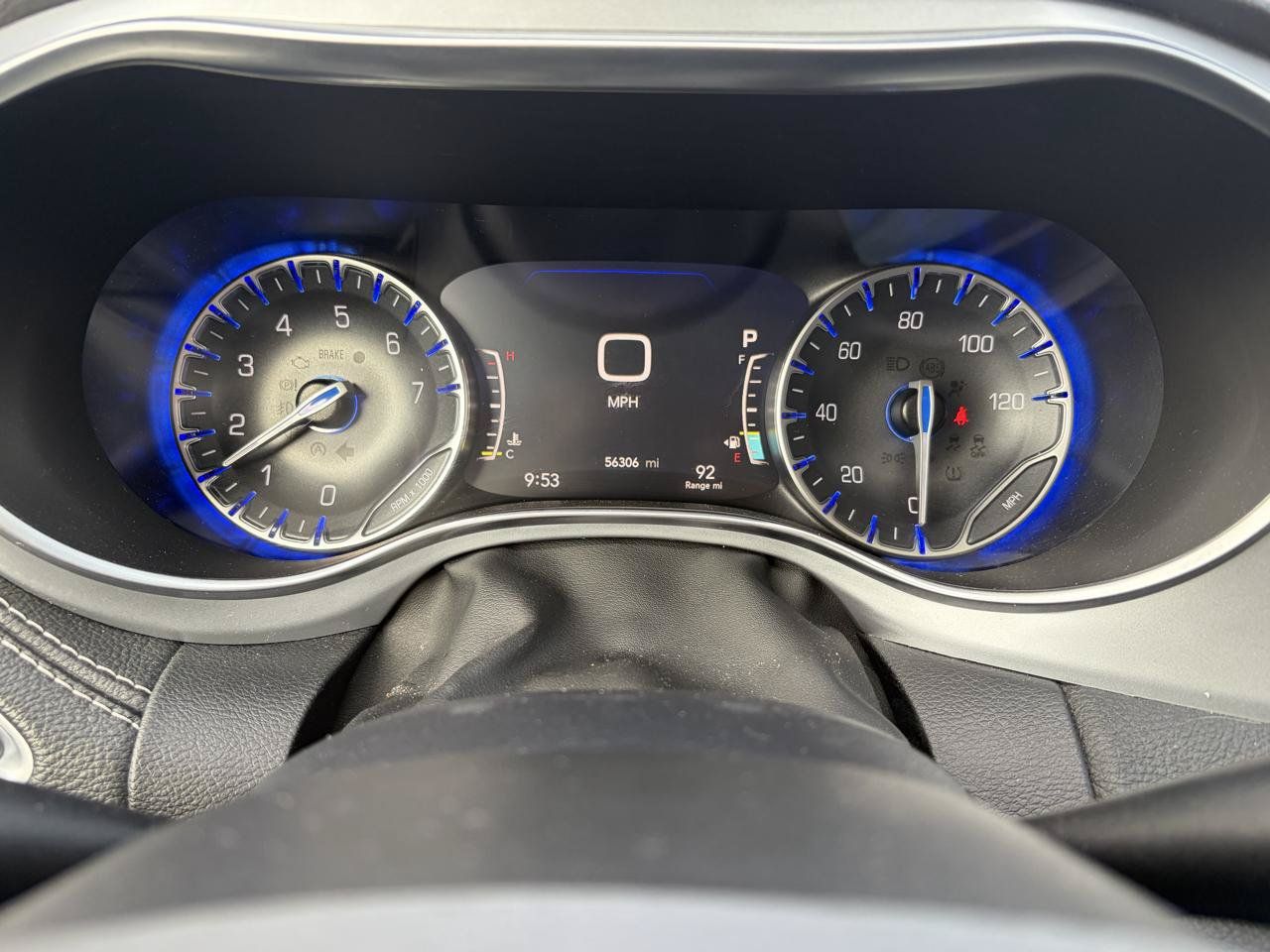 Used 2025 Chrysler Pacifica Limited FWD image 17