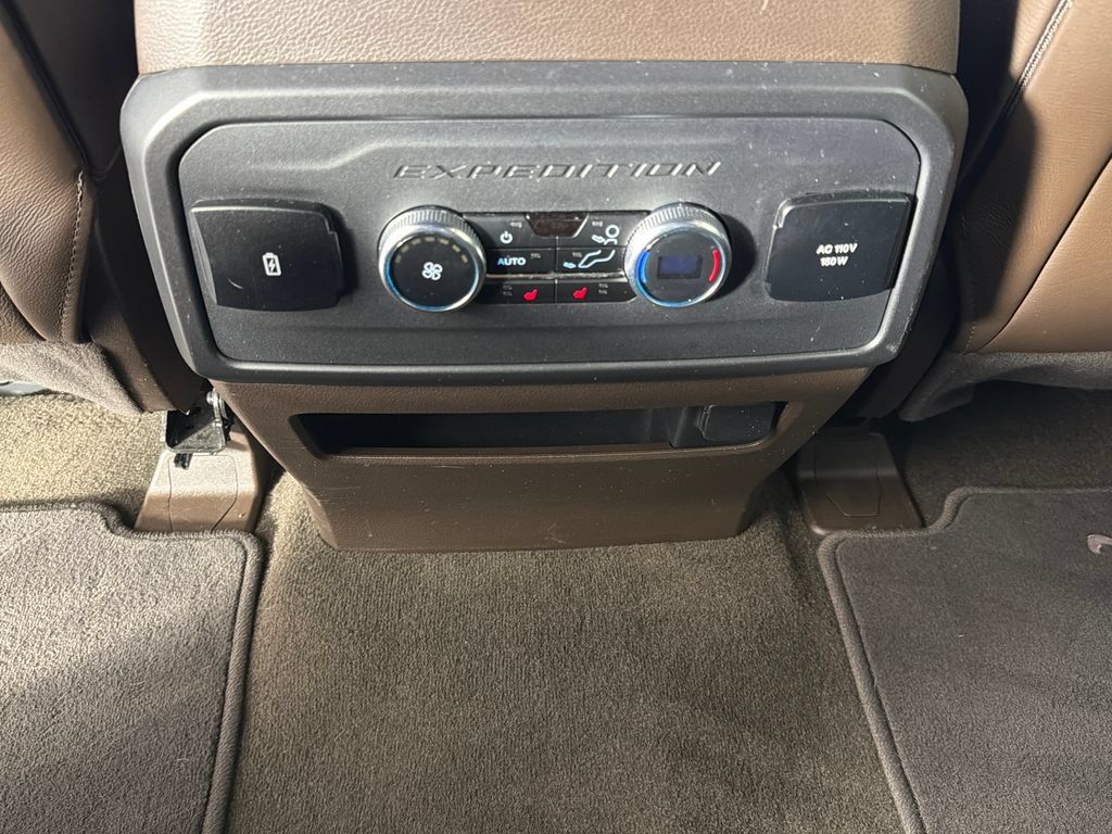 Used 2023 Ford Expedition King Ranch AWD/4WD image 18