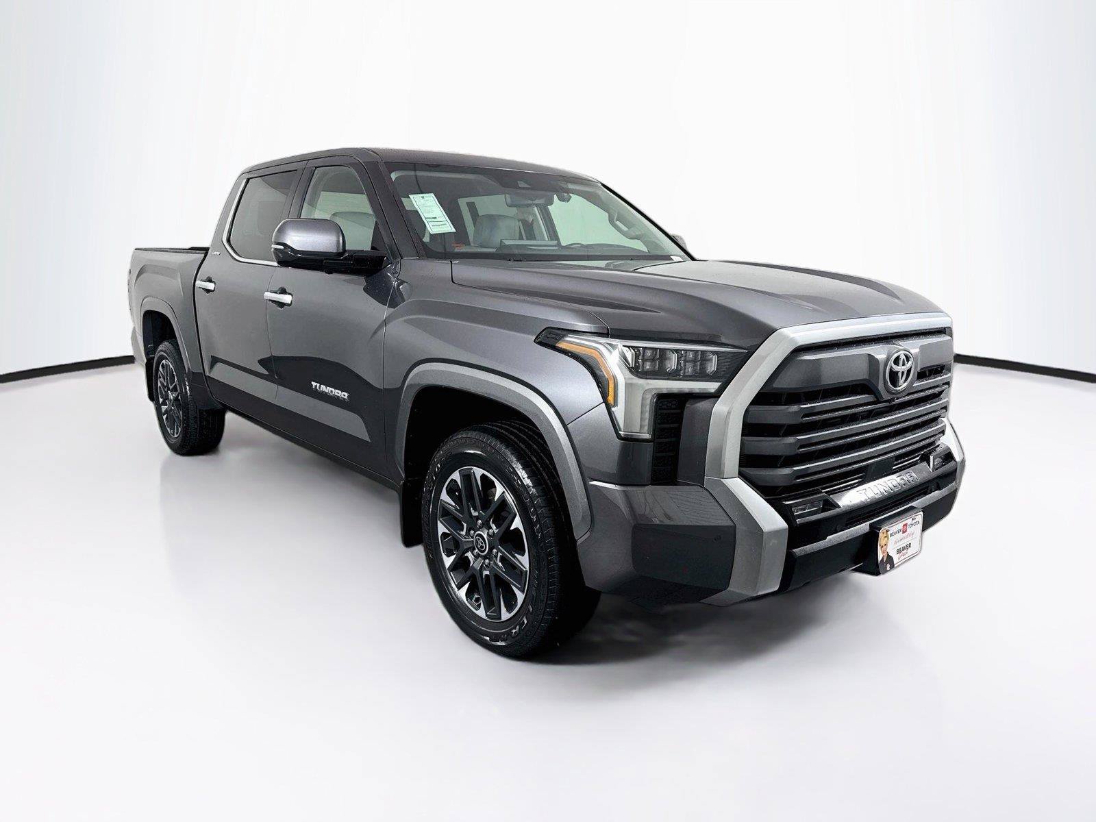 Used 2024 Toyota Tundra Limited AWD/4WD image 10