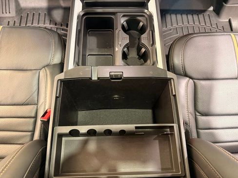 Certified 2024 Ford F350 Platinum w/ Tremor Off-Road Package image 25