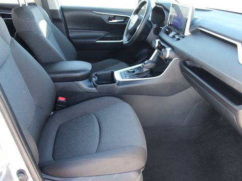 Certified 2025 Toyota RAV4 XLE image 20