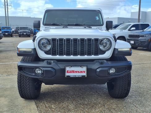 Used 2025 Jeep Gladiator Sport AWD/4WD image 23