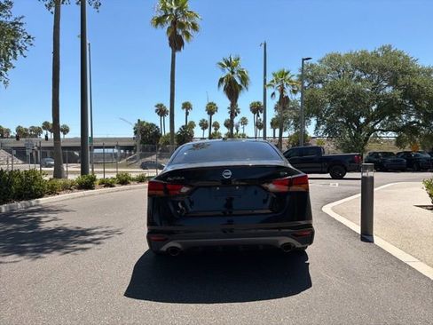 Used 2019 Nissan Altima 2.5 SR FWD image 4
