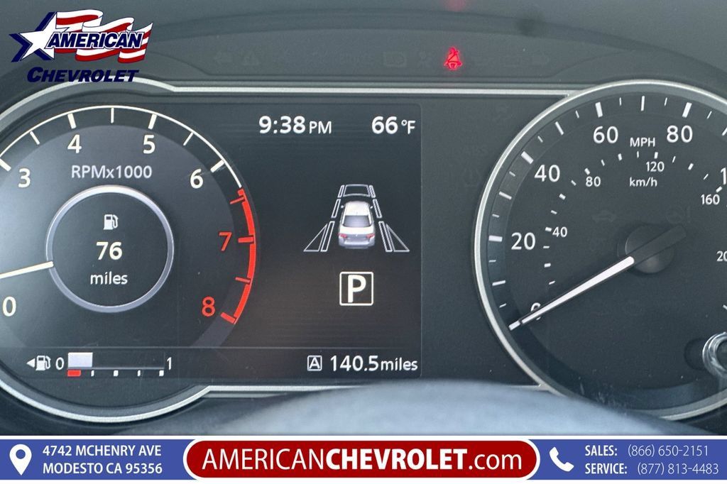 Used 2025 Nissan Versa SV FWD image 34