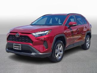 Used 2025 Toyota RAV4 XLE AWD/4WD video 1