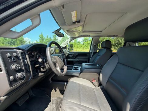 Used 2016 GMC Sierra 2500 SLT w/ Duramax Plus Package AWD/4WD image 12