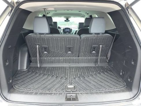 Used 2021 Chevrolet Traverse LT w/ LT Premium Package FWD image 12