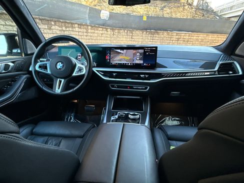Certified 2025 BMW X5 M60i w/ Executive Package image 9