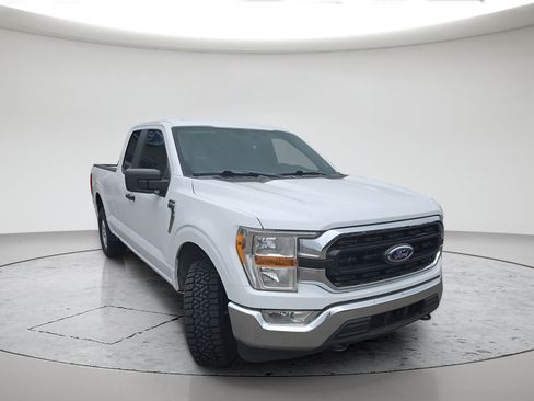 Used 2022 Ford F150 XLT w/ Trailer Tow Package AWD/4WD image 2
