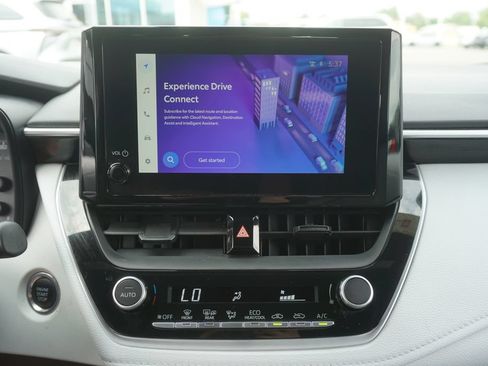Used 2023 Toyota Corolla SE FWD image 9