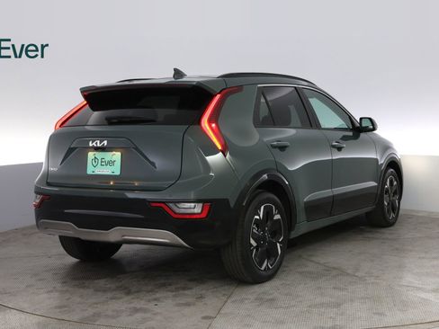 Used 2023 Kia Niro Wave w/ Wave Preserve Package image 3